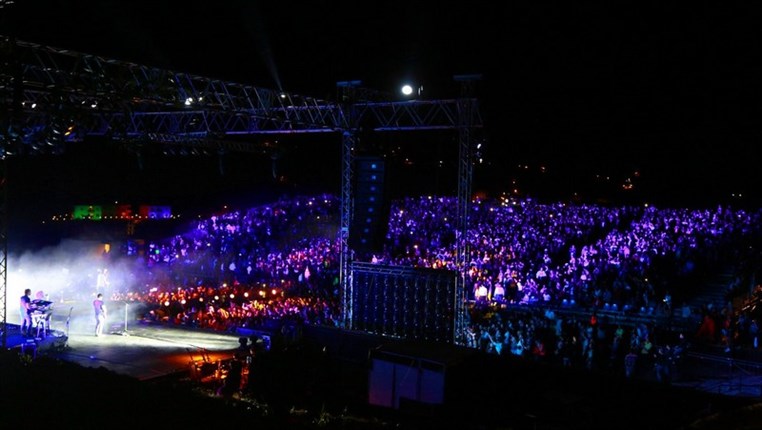 Enrique Iglesias at Ehdeniyat